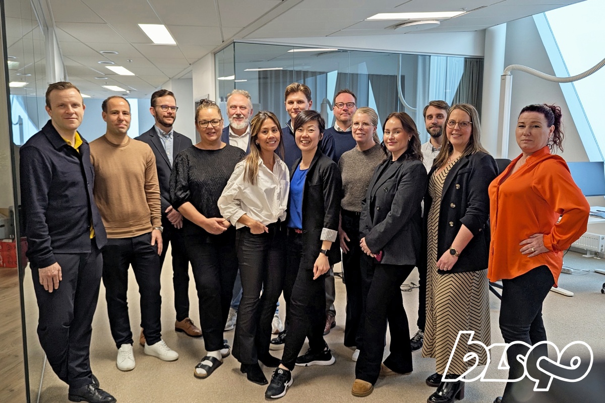 Våra härliga medarbetare som intagit nya kontoret i Prismahuset i Helsingborg. I bild har vi: Marcus Ohlsson, Marcus Remmerfors, Oliver Bellman, Daniel Vesterberg, Fabian Isell, Johan Norell, Linus Boström,Helene Persson, Winnie Lac, Helene Wall, Louise Klint, Julia Nilsson, Pia Härsjö Frånvarande: Mats Mårtensson, Kostiantyn Krasnokutskyi, Axel Haglund, Alexander Meigård,