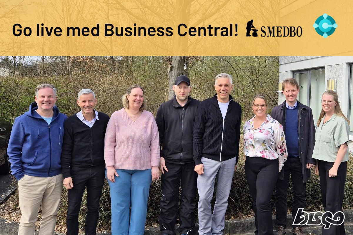 Julia Nilsson och Helene Wall med kundteamet från Smedbo i Tyskland